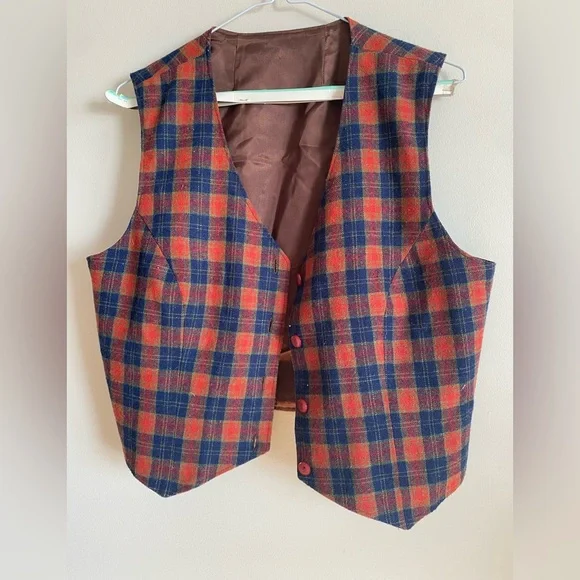 Vintage Plaid Vest - Picture 10 of 12